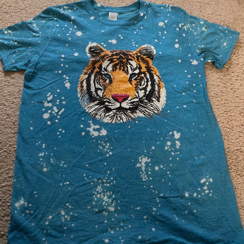 Tiger Graphic Tee